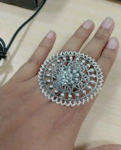 Silver Tone Rings - 4 pc set