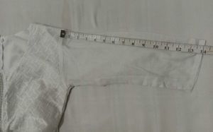 Chikan Kari Kurti.