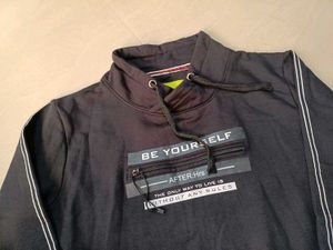 Stylish Navy Graphic Hoodie, M Size