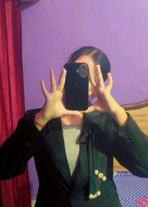 Elegant Black Blazer with Embellishment