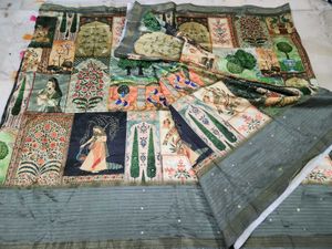 Very Unique Printed Saree 🪅