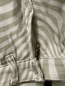 H&amp;M low waisted flared jeans very good condition