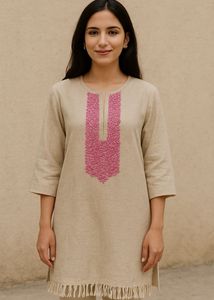 Elegant woollen Kurta with patch embroidery