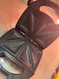Pigeon Sandwich Toaster Toast