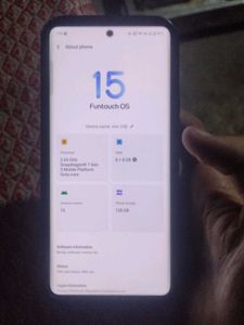 Vivo V30