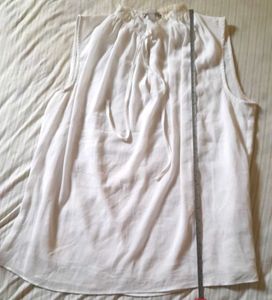 H&amp;M Sleevless Ivory Crepe Top With Flaws