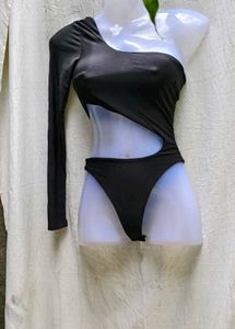 I. SEXIEST BODYSUIT