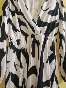 Beautiful Black 🖤 And White 🤍 Dress