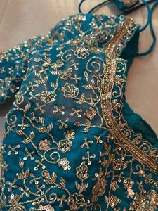 Beautiful Boutique Blouse With Pad