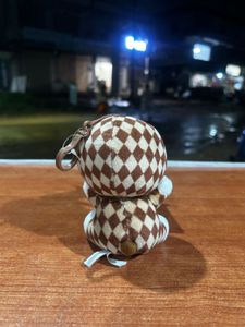 Used (slightly cute) Explosive Doraemon doll key