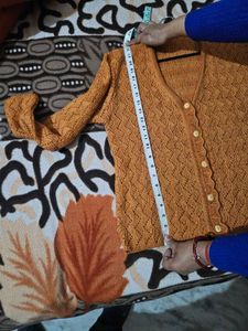 Beautiful Knitted cardigian