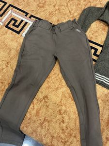 Strechable Pant Or High Neck Top
