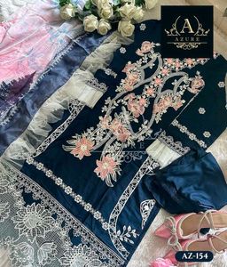 Ethnic Pakistani Suit