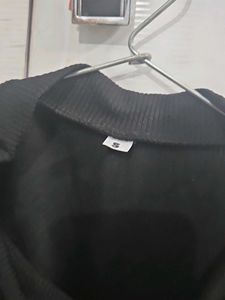 Sleeveless Black Top