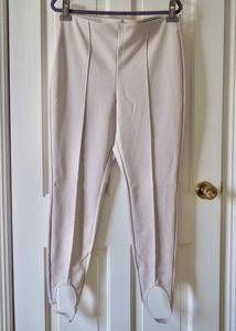 H&amp;M Yoga Crease-front Stirrup Leggings