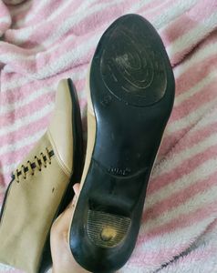 Branded Heels👠✨