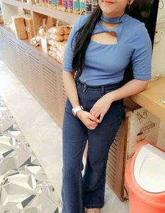 combo of 2 tops branded busy 30/32 fitted new