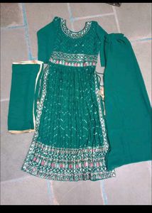 Nyraa Cut Dress
