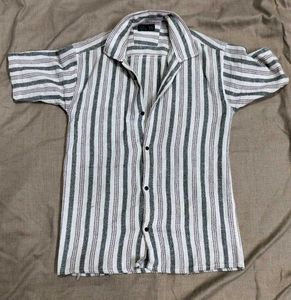 Striped Casual Shirt – Small Size (Barely Used)