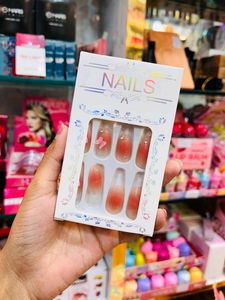 PRESS ON NAILS