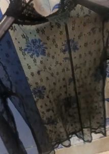 Grab Black Elegant Net Lace Top