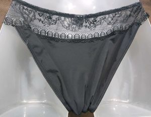 Lace Trim Thong 🔥