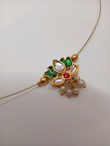 Invisible Lotus Chain