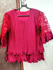 Stretchable Material Top