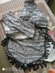 Black &amp; White Swimsuit 3 Pieces