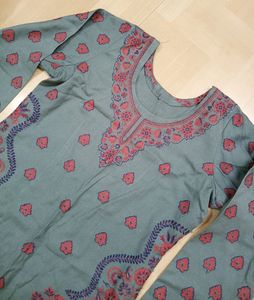Kashmiri Style Suit