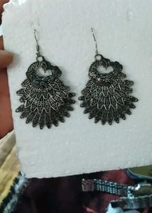 2 Set Of Earing