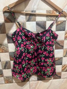 DressBerry Floral Tie-Up Neck Top