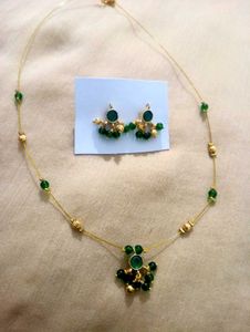 Emerald & Gold Jewelry Set