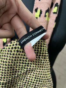 french connection imported scarf 🧣