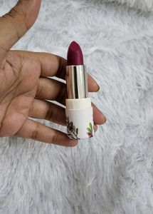 MOISTURE MATTE LIPSTICK