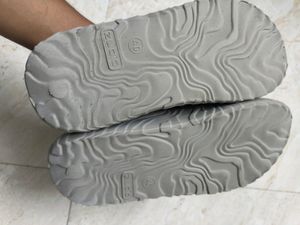 Zudio Slides/Slippers UK 40