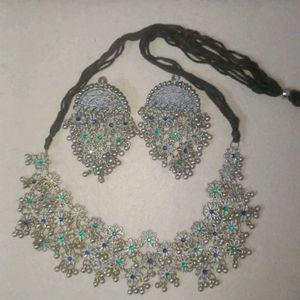 Floral Necklace & Earring Set
