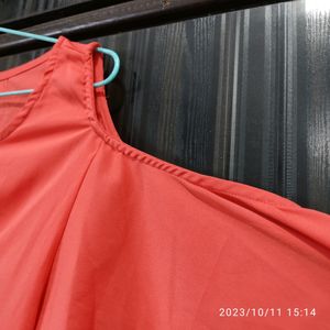 Cold Shoulder Design Top