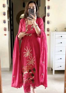 Beautiful Kurtha Set😍