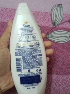 Dove Sensitive Care Body Wash