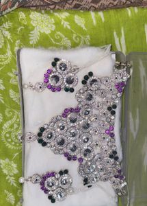 Gorgeous Jeweled Jewelry Set