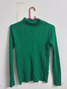 Green Ribbed Turtle Neck Top
