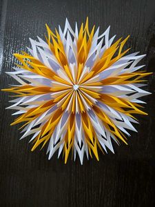 Paper Starburst Decor