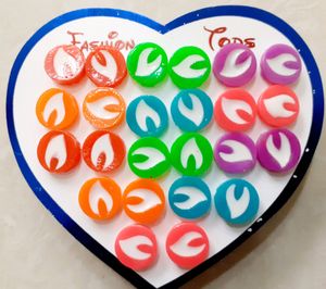 New Designer 2 Dozens 24 Set Stylish Heart Stud