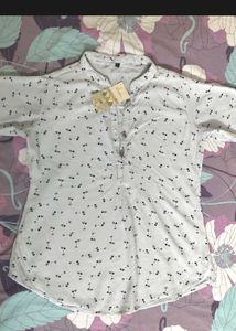 NEW Floral Print Shirt Top 🤍
