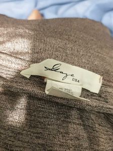 8221. Stylish Tie-Front Top