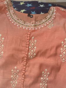 Designer Peach Embroidered Kurti With Dupatta