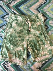 Tie-dye Green Shorts