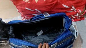 American Tourister Wheel Duffle Bag