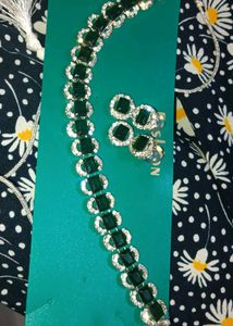 Emarlad Necklace Set